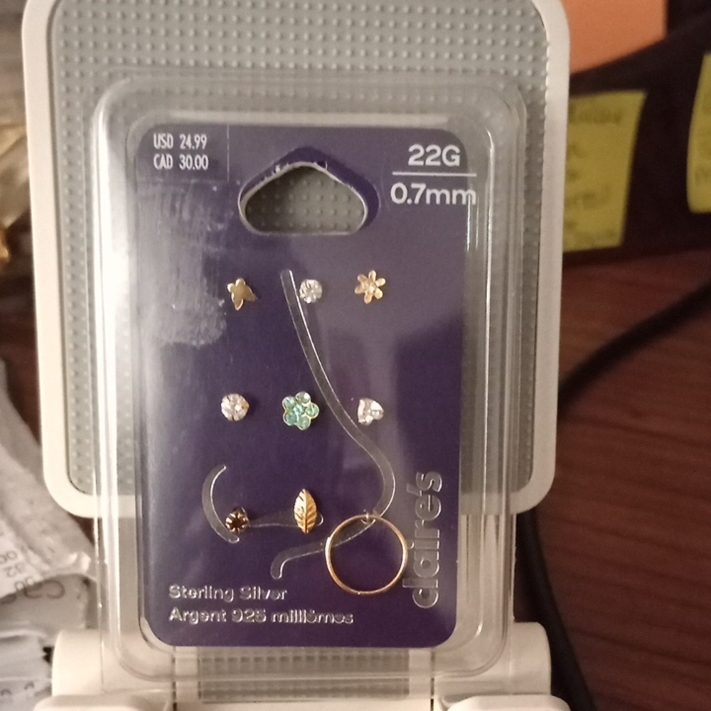 Claire's Sterling Silver Nose Ring Set with Gold and Green Accents